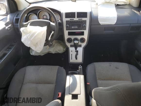 2009 Dodge Caliber SXT с VIN 1B3HB48A49D143686, выставлен на аукционе Copart как лот 72236454 с пробегом 301 971 миль миль и Списание • Salvage title. История ставок и продаж доступна на DreamBid. Изображение 8.