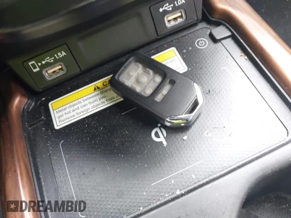 ✅ 2022 Honda CR-V Touring • VIN: 7FARW2H97NE052484 • Lot: 41793923. Listed on IAAI with 31,491 mi. Free auction sales archive from the USA and detailed vehicle history report at DreamBid. Image 11.