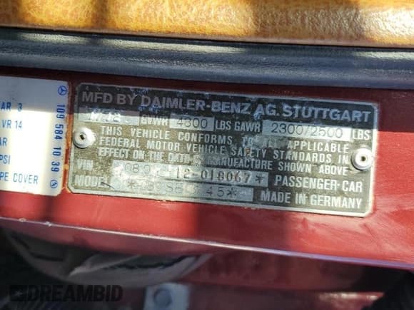 ✅ 1973 Mercedes-Benz C • VIN: 10806812018067 • Лот: 43207885. Опубликован ранее на Copart с пробегом 58 302 миль. Бесплатный доступ к архиву аукционных продаж из США и подробный отчёт об истории автомобиля на DreamBid. Изображение 12.