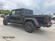 ✅ 2024 Jeep Gladiator Sport S • VIN: 1C6HJTAG7RL120930 • Lot: 55958815. Wystawiony na Copart z przebiegiem 7 828 mil. Bezpłatny archiwum sprzedaży aukcyjnych z USA i szczegółowy raport historii pojazdu na DreamBid. Zdjęcie 2.