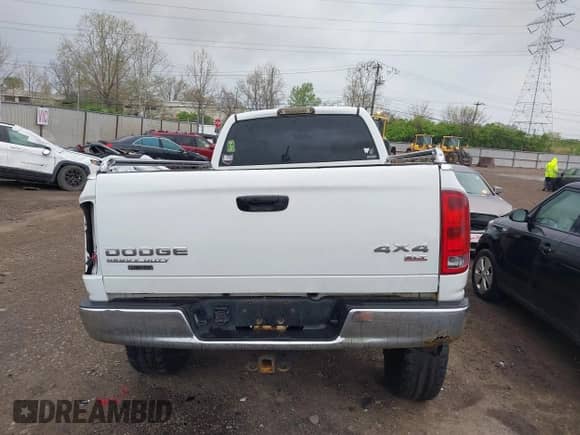 2004 Dodge 3500 ST with VIN 3D7LU38C64G117736, listed as a IAAI auction lot 42058492 with 229,102 mi miles and . Bid and sale history available at DreamBid. Image 17.