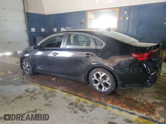 ✅ 2021 Kia Forte LXS • VIN: 3KPF24AD2ME307003 • Lot: 87837725. Wystawiony na Copart z przebiegiem Nie podano. Bezpłatny archiwum sprzedaży aukcyjnych z USA i szczegółowy raport historii pojazdu na DreamBid. Zdjęcie 2.
