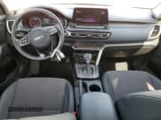 ✅ 2022 Kia Seltos S • VIN: KNDEUCAA0N7313342 • Lot: 57900405. Listed on Copart with 31,798 mi. Free auction sales archive from the USA and detailed vehicle history report at DreamBid. Image 8.