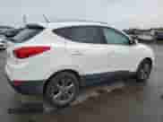 2015 Hyundai Tucson SE z VIN KM8JU3AG5FU983373, wystawiony jako Copart lot #48801914 z przebiegiem 151 803 mil mil oraz . Historia ofert i sprzedaży dostępna na DreamBid. Obrazek 3.