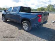 ✅ 2019 Chevrolet Silverado 1500 Custom • VIN: 3GCPYBEH4KG174749 • Lot: 43376004. Wystawiony na IAAI z przebiegiem 122 463 mil. Bezpłatny archiwum sprzedaży aukcyjnych z USA i szczegółowy raport historii pojazdu na DreamBid. Zdjęcie 3.