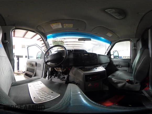 ✅ 2010 Ford E-Series Commercial • VIN: 1FDSS3EP6ADA41006 • Lot: 41561986. Listed on IAAI with 367,370 mi. Free auction sales archive from the USA and detailed vehicle history report at DreamBid. Image 18.