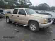 2007 Chevrolet Silverado 1500 LT1 z VIN 2GCEC13Z271156312, wystawiony jako Copart lot #78718504 z przebiegiem 215 005 mil mil oraz Szkoda całkowita • Salvage title. Historia ofert i sprzedaży dostępna na DreamBid. Obrazek 4.