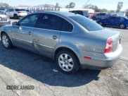 ✅ 2003 Volkswagen Passat GLX • VIN: WVWRH63B73P189189 • Lot: 41695418. Wystawiony na IAAI z przebiegiem 135 023 mil. Bezpłatny archiwum sprzedaży aukcyjnych z USA i szczegółowy raport historii pojazdu na DreamBid. Zdjęcie 3.