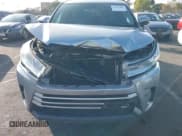 ✅ 2019 Toyota Highlander LE • VIN: 5TDZZRFH0KS321518 • Lot: 43619981. Listed on IAAI with 97,938 mi. Free auction sales archive from the USA and detailed vehicle history report at DreamBid. Image 12.