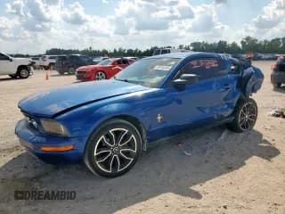 ✅ 2008 Ford Mustang Deluxe • VIN: 1ZVHT80N385171695 • Лот: 80144245. Опубликован ранее на Copart с пробегом Не указан. Бесплатный доступ к архиву аукционных продаж из США и подробный отчёт об истории автомобиля на DreamBid. Изображение 1.
