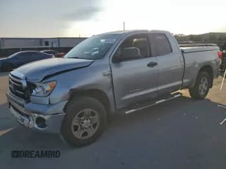 ✅ 2010 Toyota Tundra • VIN: 5TFRY5F15AX082023 • Lot: 95606355. Listed on Copart with 221,958 mi. Free auction sales archive from the USA and detailed vehicle history report at DreamBid. Image 1.
