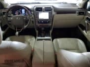 ✅ 2016 Lexus GX 460 Luxury • VIN: JTJJM7FX4G5137152 • Lot: 53772055. Wystawiony na Copart z przebiegiem 82 802 mil. Bezpłatny archiwum sprzedaży aukcyjnych z USA i szczegółowy raport historii pojazdu na DreamBid. Zdjęcie 8.