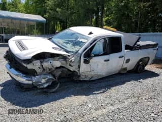 2020 Chevrolet Silverado 2500HD Work Truck z VIN 1GC5YLE77LF317507, wystawiony jako Copart lot #52632115 z przebiegiem 164 054 mil mil oraz Szkoda całkowita • Salvage title. Historia ofert i sprzedaży dostępna na DreamBid. Obrazek 1.