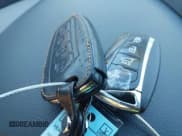 ✅ 2017 Hyundai Santa Fe Ultimate • VIN: 5XYZW4LA3HG425669 • Lot: 43610742. Listed on IAAI with 106,617 mi. Free auction sales archive from the USA and detailed vehicle history report at DreamBid. Image 11.