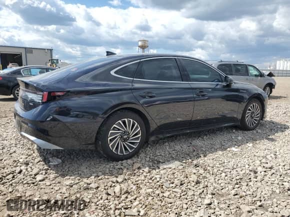 2024 Hyundai Sonata SEL z VIN KMHL34JJ0RA095763, wystawiony jako Copart lot #69824085 z przebiegiem 22 337 mil mil oraz Szkoda całkowita • Salvage title. Historia ofert i sprzedaży dostępna na DreamBid. Obrazek 3.