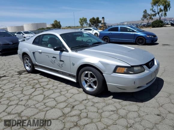 ✅ 2004 Ford Mustang Standard • VIN: 1FAFP40684F199938 • Lot: 56705465. Listed on Copart with 182,008 mi. Free auction sales archive from the USA and detailed vehicle history report at DreamBid. Image 4.