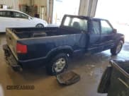 ✅ 2003 Chevrolet S-10 LS • VIN: 1GCDT19X938245738 • Лот: 42430445. Опубликован ранее на Copart с пробегом 190 658 миль. Бесплатный доступ к архиву аукционных продаж из США и подробный отчёт об истории автомобиля на DreamBid. Изображение 3.
