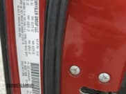 ✅ 2010 Dodge Challenger SE • VIN: 2B3CJ4DV0AH261604 • Lot: 47954764. Wystawiony na Copart z przebiegiem 140 327 mil. Bezpłatny archiwum sprzedaży aukcyjnych z USA i szczegółowy raport historii pojazdu na DreamBid. Zdjęcie 13.