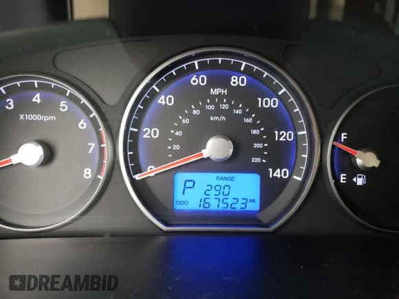 ✅ 2011 Hyundai Santa Fe GLS • VIN: 5XYZG3ABXBG075273 • Lot: 77356144. Listed on Copart with 167,523 mi. Free auction sales archive from the USA and detailed vehicle history report at DreamBid. Image 9.