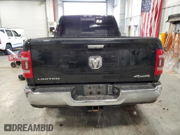 ✅ 2019 Ram 3500 • VIN: 3C63R3SL4KG641704 • Lot: 84423744. Wystawiony na Copart z przebiegiem 86 193 mil. Bezpłatny archiwum sprzedaży aukcyjnych z USA i szczegółowy raport historii pojazdu na DreamBid. Zdjęcie 6.