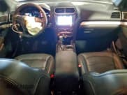 ✅ 2017 Ford Explorer XLT • VIN: 1FM5K8DH2HGC82221 • Lot: 95272105. Wystawiony na Copart z przebiegiem 133 748 mil. Bezpłatny archiwum sprzedaży aukcyjnych z USA i szczegółowy raport historii pojazdu na DreamBid. Zdjęcie 8.