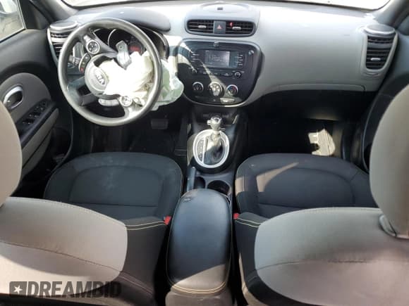 ✅ 2016 Kia Soul + • VIN: KNDJP3A50G7372631 • Лот: 82655275. Опубликован ранее на Copart с пробегом 181 319 миль. Бесплатный доступ к архиву аукционных продаж из США и подробный отчёт об истории автомобиля на DreamBid. Изображение 8.