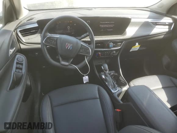 ✅ 2024 Buick Encore GX Sport Touring • VIN: KL4AMDSL0RB206969 • Lot: 54574625. Wystawiony na Copart z przebiegiem 6 251 mil. Bezpłatny archiwum sprzedaży aukcyjnych z USA i szczegółowy raport historii pojazdu na DreamBid. Zdjęcie 8.