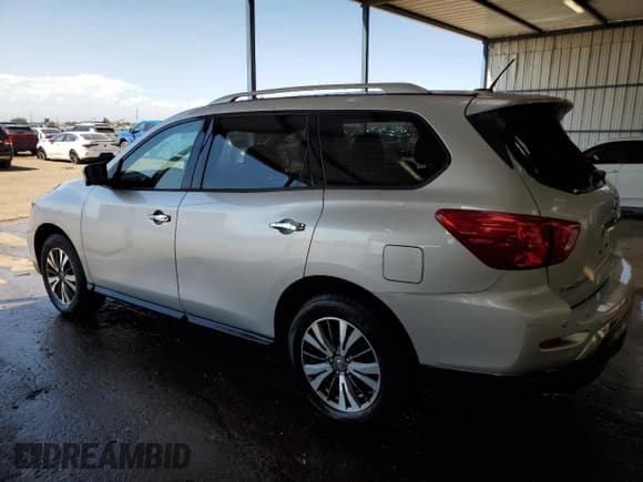✅ 2018 Nissan Pathfinder SV • VIN: 5N1DR2MM4JC608163 • Lot: 67954465. Wystawiony na Copart z przebiegiem 131 160 mil. Bezpłatny archiwum sprzedaży aukcyjnych z USA i szczegółowy raport historii pojazdu na DreamBid. Zdjęcie 2.