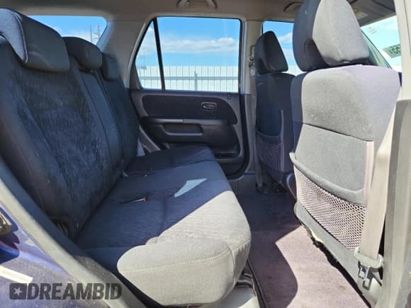 ✅ 2005 Honda CR-V LX • VIN: JHLRD78505C046652 • Lot: 82003555. Wystawiony na Copart z przebiegiem 253 179 mil. Bezpłatny archiwum sprzedaży aukcyjnych z USA i szczegółowy raport historii pojazdu na DreamBid. Zdjęcie 11.