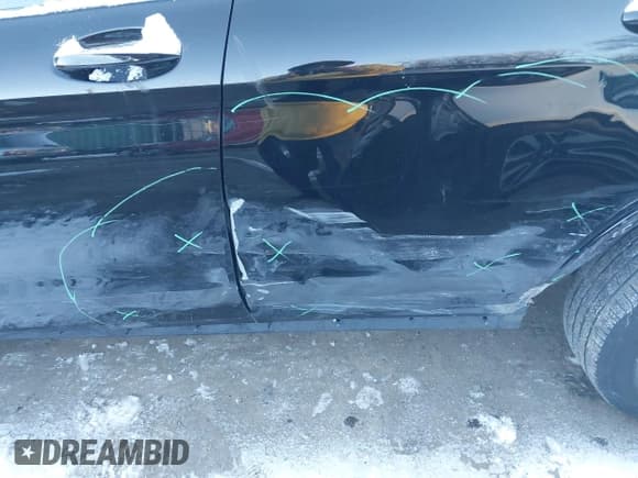 ✅ 2019 Mercedes-Benz GLC 300 • VIN: WDC0G4KB9K1005464 • Lot: 41294141. Wystawiony na IAAI z przebiegiem 72 636 mil. Bezpłatny archiwum sprzedaży aukcyjnych z USA i szczegółowy raport historii pojazdu na DreamBid. Zdjęcie 19.