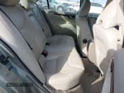 ✅ 2008 Volvo S60 2.5T • VIN: YV1RS592982693065 • Lot: 43368133. Wystawiony na IAAI z przebiegiem 213 851 mil. Bezpłatny archiwum sprzedaży aukcyjnych z USA i szczegółowy raport historii pojazdu na DreamBid. Zdjęcie 8.