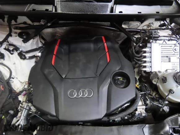 ✅ 2023 Audi SQ5 Sportback Premium Plus • VIN: WA124AFY1P2038636 • Лот: 60932975. Опубликован ранее на Copart с пробегом 27 258 миль. Бесплатный доступ к архиву аукционных продаж из США и подробный отчёт об истории автомобиля на DreamBid. Изображение 7.