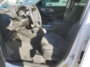 ✅ 2020 Chevrolet Traverse LS • VIN: 1GNERFKW1LJ229602 • Lot: 88529455. Wystawiony na Copart z przebiegiem 80 680 mil. Bezpłatny archiwum sprzedaży aukcyjnych z USA i szczegółowy raport historii pojazdu na DreamBid. Zdjęcie 7.