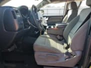 ✅ 2018 Chevrolet Silverado 1500 LS • VIN: 1GCRCNEC5JZ296578 • Лот: 71299995. Опубликован ранее на Copart с пробегом 120 770 миль. Бесплатный доступ к архиву аукционных продаж из США и подробный отчёт об истории автомобиля на DreamBid. Изображение 7.