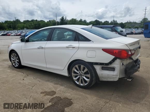 ✅ 2013 Hyundai Sonata SE • VIN: 5NPEC4AC9DH777024 • Lot: 56088444. Listed on Copart with 70,925 mi. Free auction sales archive from the USA and detailed vehicle history report at DreamBid. Image 2.