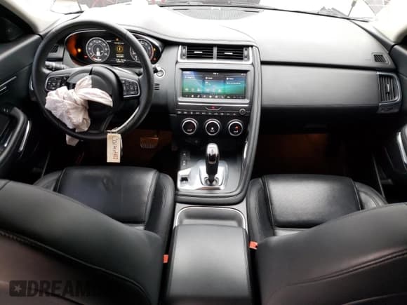 ✅ 2018 Jaguar E-Pace SE • VIN: SADFP2FX9J1Z32428 • Лот: 67662962. Опубликован ранее на Copart с пробегом 43 834 миль. Бесплатный доступ к архиву аукционных продаж из США и подробный отчёт об истории автомобиля на DreamBid. Изображение 8.