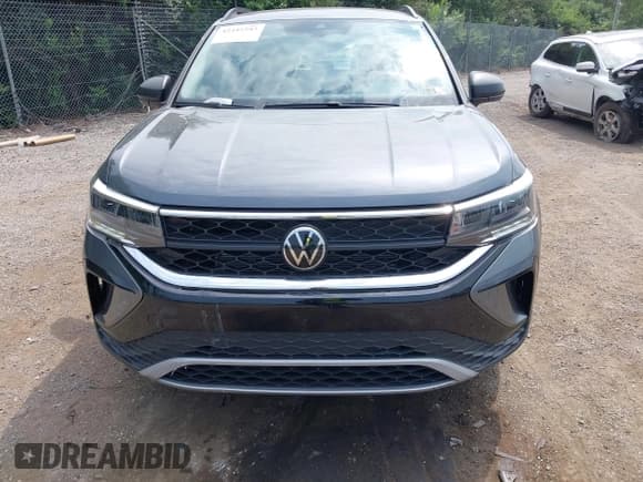 ✅ 2024 Volkswagen Taos S • VIN: 3VV8X7B26RM058437 • Lot: 42441583. Wystawiony na IAAI z przebiegiem 4 306 mil. Bezpłatny archiwum sprzedaży aukcyjnych z USA i szczegółowy raport historii pojazdu na DreamBid. Zdjęcie 13.