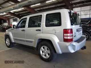 ✅ 2010 Jeep Liberty Sport • VIN: 1J4PN2GK6AW155311 • Лот: 85867345. Опубликован ранее на Copart с пробегом 85 408 миль. Бесплатный доступ к архиву аукционных продаж из США и подробный отчёт об истории автомобиля на DreamBid. Изображение 2.