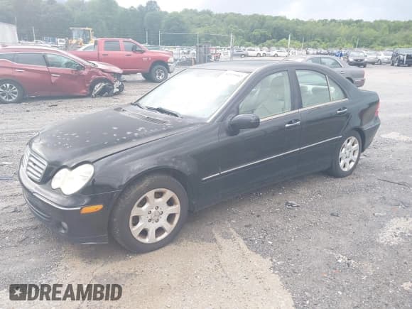 ✅ 2006 Mercedes-Benz C 280 Luxury • VIN: WDBRF92H96F756900 • Lot: 42375982. Wystawiony na IAAI z przebiegiem 163 385 mil. Bezpłatny archiwum sprzedaży aukcyjnych z USA i szczegółowy raport historii pojazdu na DreamBid. Zdjęcie 2.