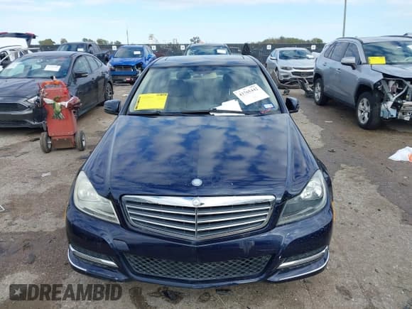 ✅ 2012 Mercedes-Benz C 300 Sport • VIN: WDDGF8BB7CR225483 • Lot: 43765442. Listed on IAAI with 99,247 mi. Free auction sales archive from the USA and detailed vehicle history report at DreamBid. Image 12.
