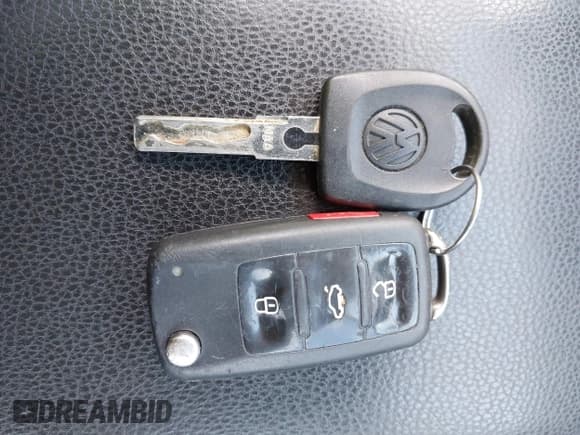 ✅ 2014 Volkswagen Jetta TDI w/Sunroof • VIN: 3VWPL7AJ8EM600921 • Lot: 42682570. Listed on IAAI with 148,591 mi. Free auction sales archive from the USA and detailed vehicle history report at DreamBid. Image 11.