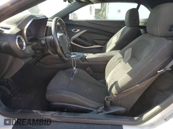 2019 Chevrolet Camaro 1LT с VIN 1G1FB3DX1K0139885, выставлен на аукционе Copart как лот 62923675 с пробегом 94 417 миль миль и Списание • Salvage title. История ставок и продаж доступна на DreamBid. Изображение 7.