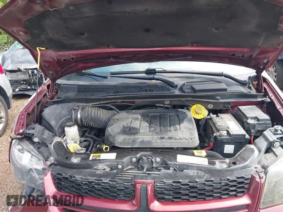 ✅ 2020 Dodge Grand Caravan GT • VIN: 2C4RDGEG7LR189234 • Lot: 42447388. Wystawiony na IAAI z przebiegiem 198 565 mil. Bezpłatny archiwum sprzedaży aukcyjnych z USA i szczegółowy raport historii pojazdu na DreamBid. Zdjęcie 10.