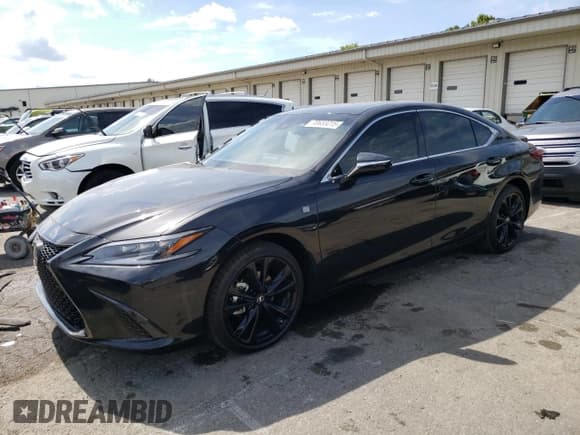 ✅ 2025 Lexus ES 300h • VIN: 58ADA1C16SU067629 • Lot: 70653215. Wystawiony na Copart z przebiegiem 3 263 mil. Bezpłatny archiwum sprzedaży aukcyjnych z USA i szczegółowy raport historii pojazdu na DreamBid. Zdjęcie 1.