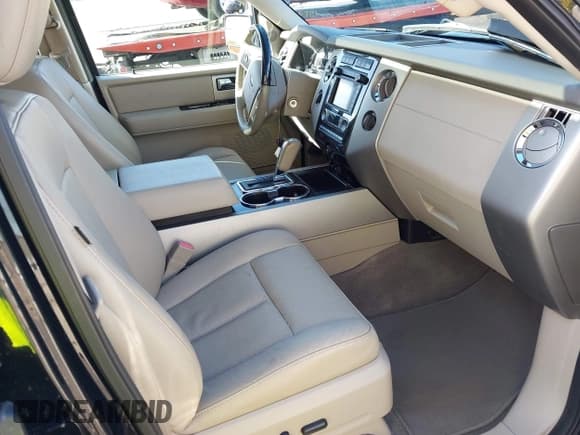 ✅ 2013 Ford Expedition Limited • VIN: 1FMJU2A57DEF14026 • Lot: 40861294. Listed on IAAI with 134,411 mi. Free auction sales archive from the USA and detailed vehicle history report at DreamBid. Image 5.