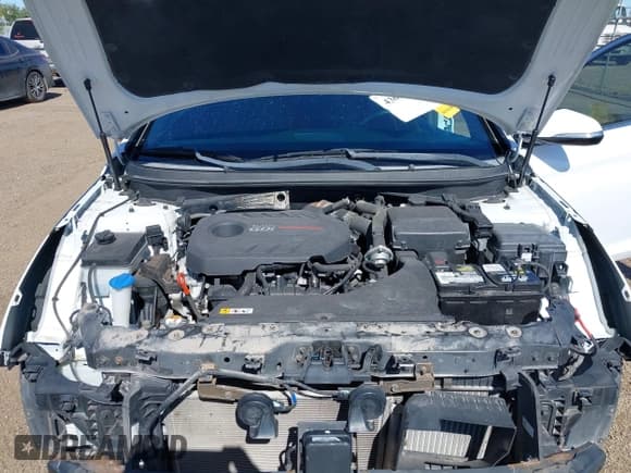 ✅ 2015 Hyundai Sonata Sport • VIN: 5NPE34AB4FH178025 • Lot: 43651365. Listed on IAAI with 60,073 mi. Free auction sales archive from the USA and detailed vehicle history report at DreamBid. Image 10.