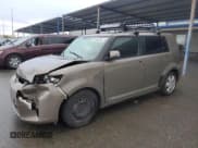 ✅ 2011 Scion xB • VIN: JTLZE4FE7B1125131 • Лот: 93752435. Опубликован ранее на Copart с пробегом 110 803 миль. Бесплатный доступ к архиву аукционных продаж из США и подробный отчёт об истории автомобиля на DreamBid. Изображение 1.