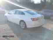 ✅ 2019 Chevrolet Malibu LT • VIN: 1G1ZD5STXKF199955 • Lot: 43335146. Wystawiony na IAAI z przebiegiem 126 678 mil. Bezpłatny archiwum sprzedaży aukcyjnych z USA i szczegółowy raport historii pojazdu na DreamBid. Zdjęcie 3.