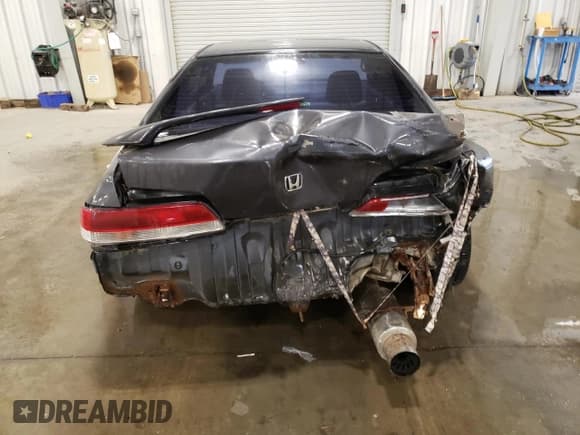 ✅ 1998 Honda Prelude • VIN: JHMBB6243WC015779 • Lot: 42591465. Listed on Copart with 145,532 mi. Free auction sales archive from the USA and detailed vehicle history report at DreamBid. Image 6.