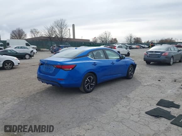 ✅ 2024 Nissan Sentra SV • VIN: 3N1AB8CV0RY329789 • Lot: 43729654. Wystawiony na IAAI z przebiegiem 17 094 mil. Bezpłatny archiwum sprzedaży aukcyjnych z USA i szczegółowy raport historii pojazdu na DreamBid. Zdjęcie 4.